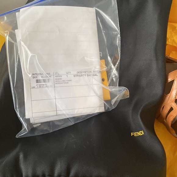 ❌SOLD❌FENDI Scotch Brown Sling Back Heels🤍🧡🤍 - Picture 10 of 13